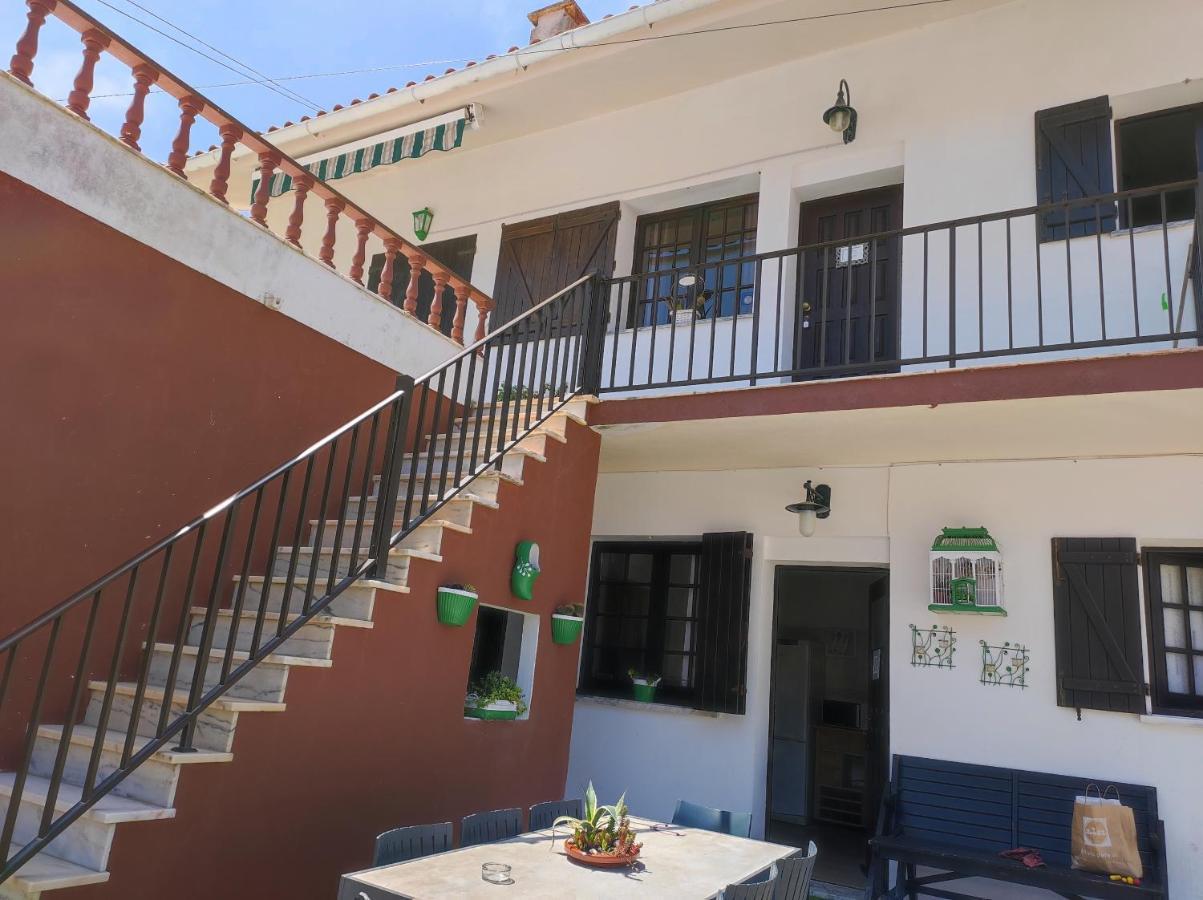 Lemos Family Beach House Назаре Екстериор снимка