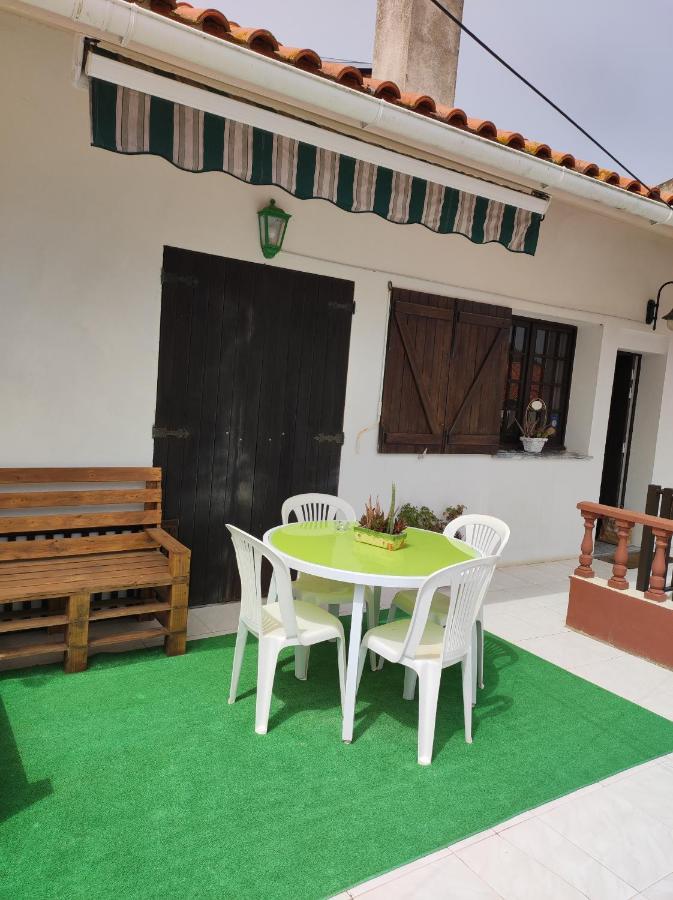 Lemos Family Beach House Назаре Екстериор снимка