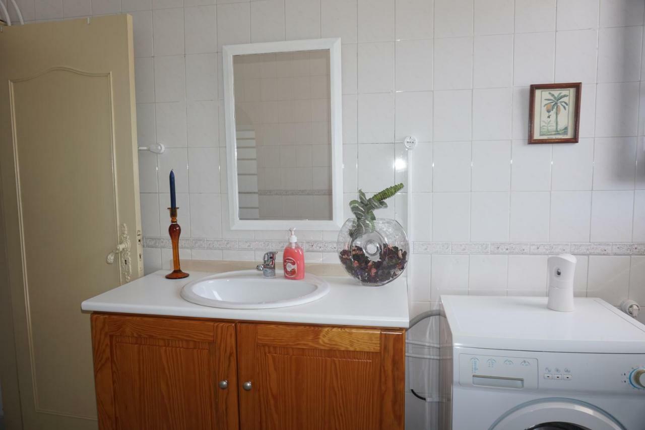 Lemos Family Beach House Назаре Екстериор снимка